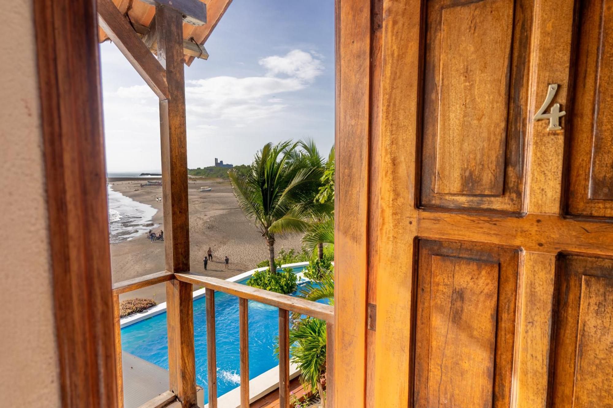 Villa Miramar Surfcamp Puerto Sandino Exterior foto